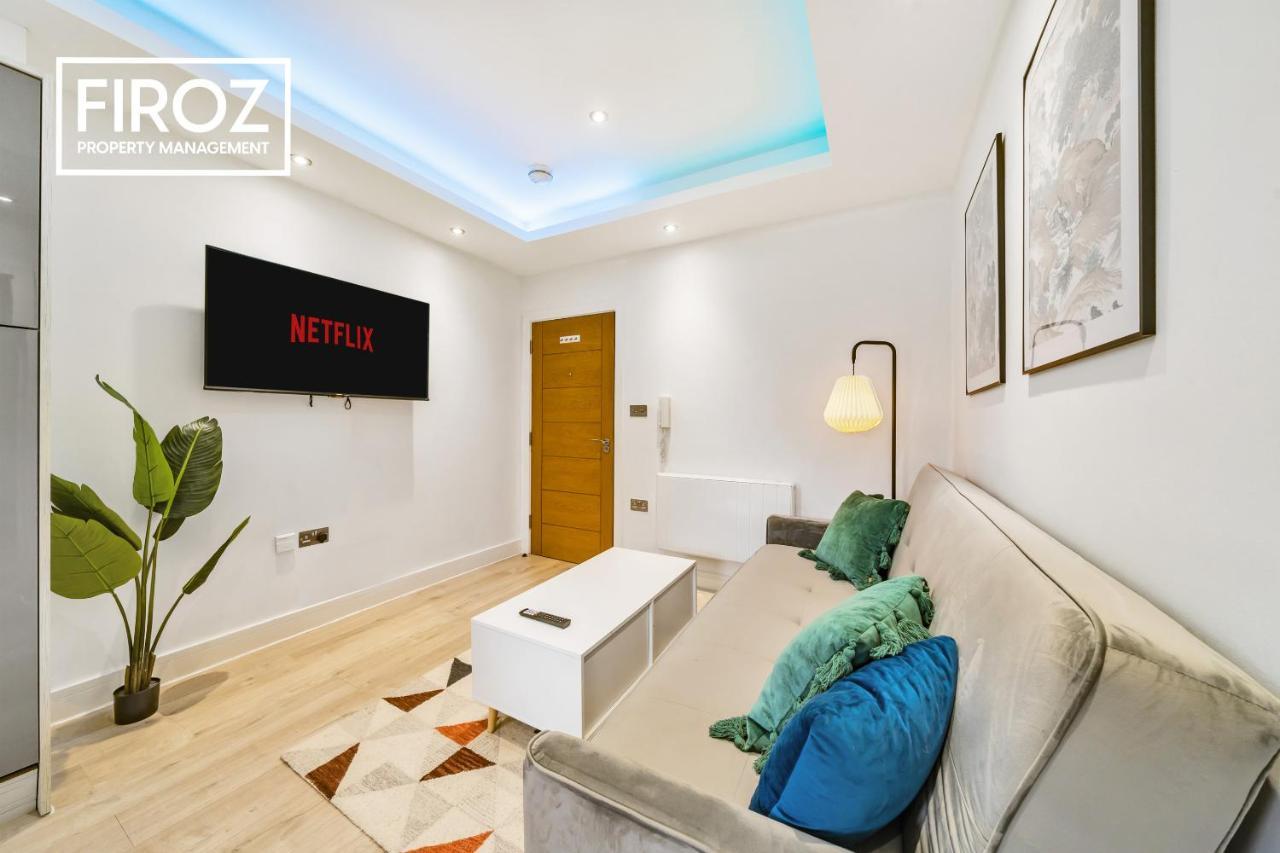 Brand New, 1 Bed 1 Bath, Modern Town Center Apartment, Netflix By Redwood Stays Алдерсхот Экстерьер фото
